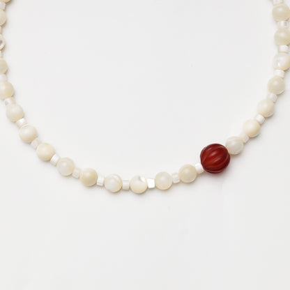 Mother-of-Pearl Round Bead & Pumpkin-shaped Agate Necklace